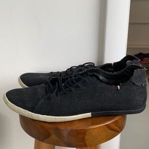 OSKLEN BLACK CANVAS SNEAKERS